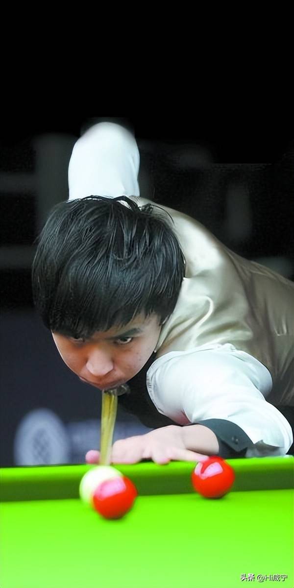 还是对持球 还是对持球